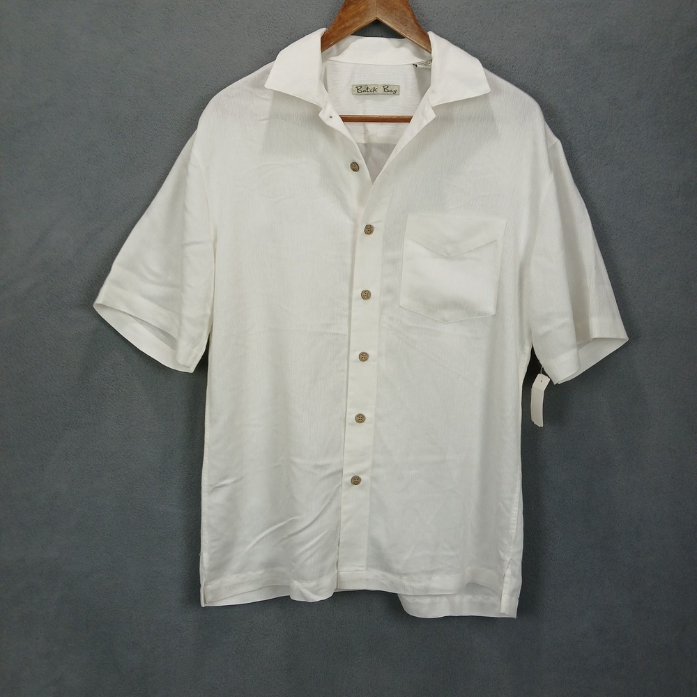 Batik Bay Shirt Mens Small White Rayon Short Sleeve‎ Side Slit Button Up Modern